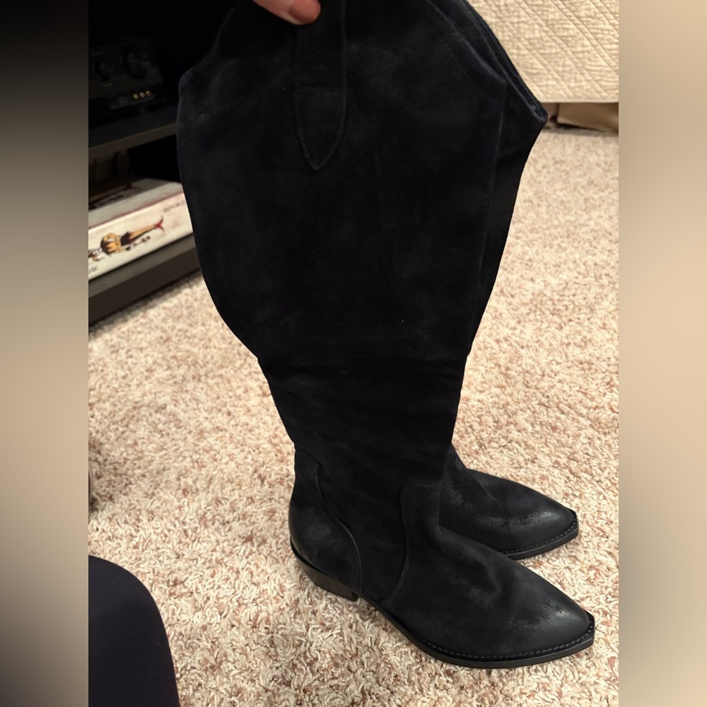 Free People Black Women's Suede Boots - New without tags. Distressed suede.